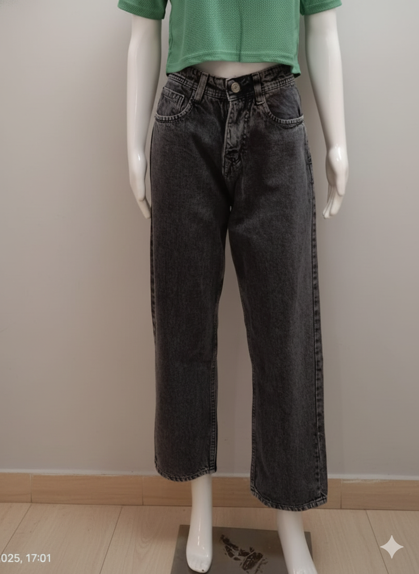 Women’s Baggy Jeans